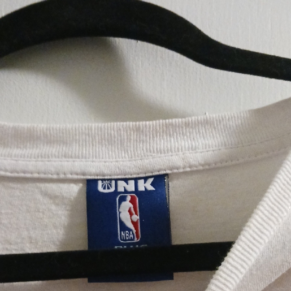 SPECIAL 2/$25 White Knicks Graphic T-Shirt - Picture 2 of 6